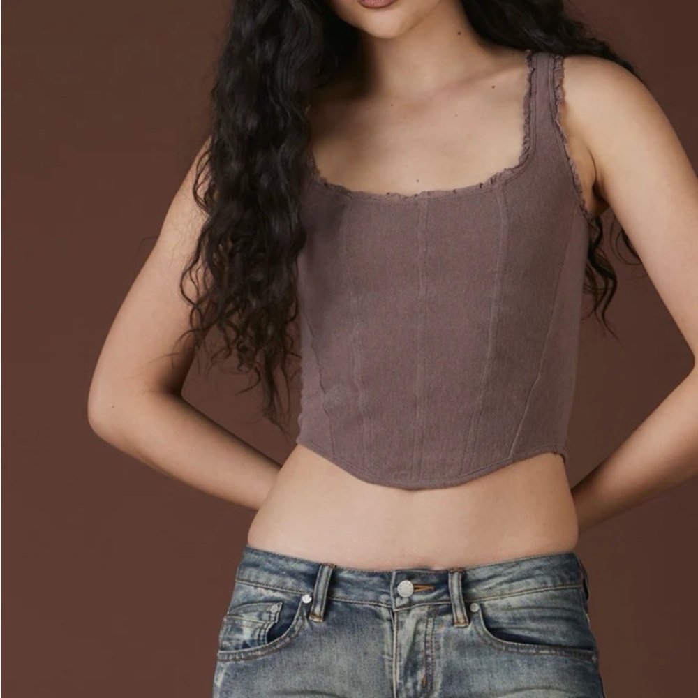 Unif Sleeveless Scoop Neck Tank Top - Light Brown/Mauve